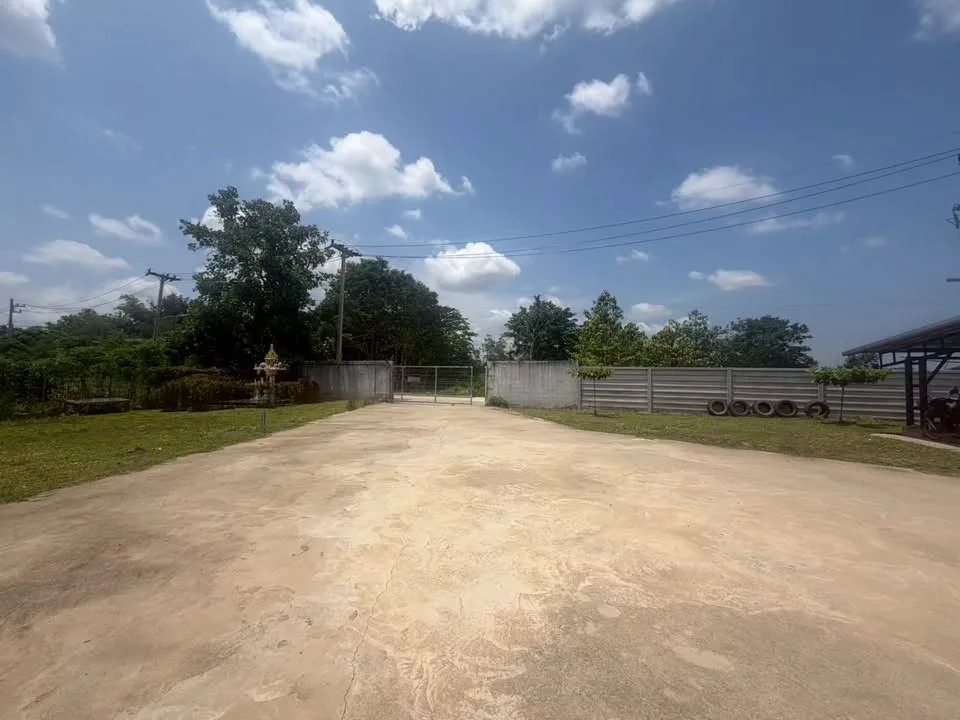 Factory and warehouse with office for sale in San Sai Chiang Rai