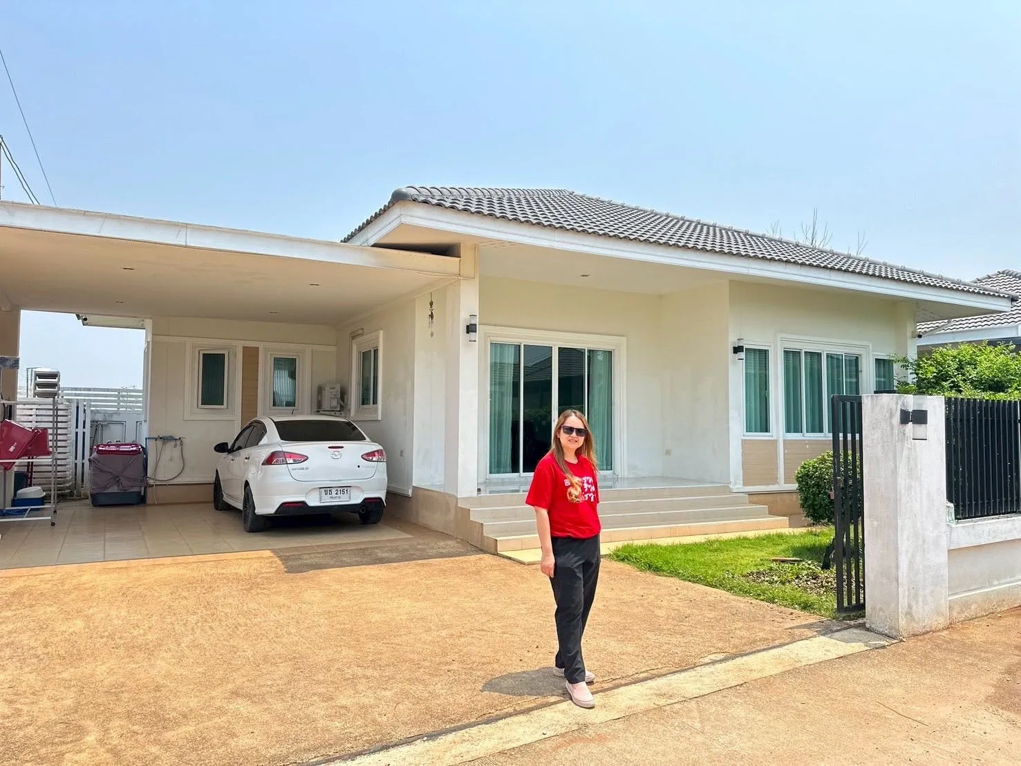 ขายบ้านตรงข้ามสนามบินแม่ฟ้าหลวงเชียงราย ราคา 2.45 ล้านบาท