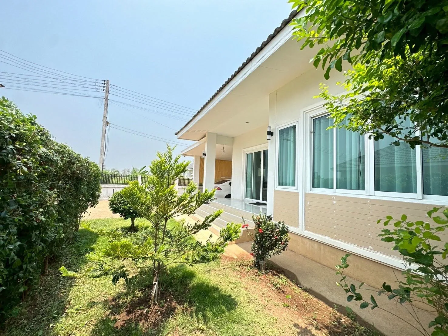 ขายบ้านตรงข้ามสนามบินแม่ฟ้าหลวงเชียงราย ราคา 2.45 ล้านบาท