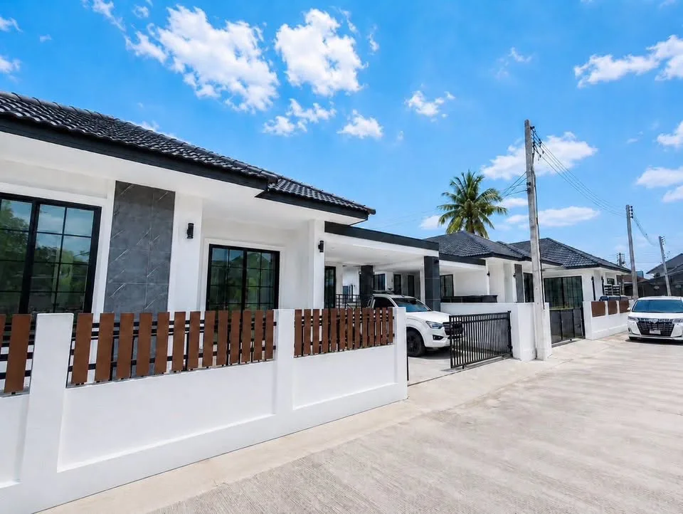 บ้านเดี่ยวสร้างใหม่ 5 หลัง บ้านป่าบง รอบเวียง